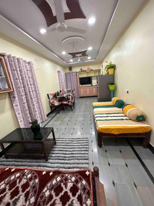הוילה היידראבד Jmj Residency מראה חיצוני תמונה